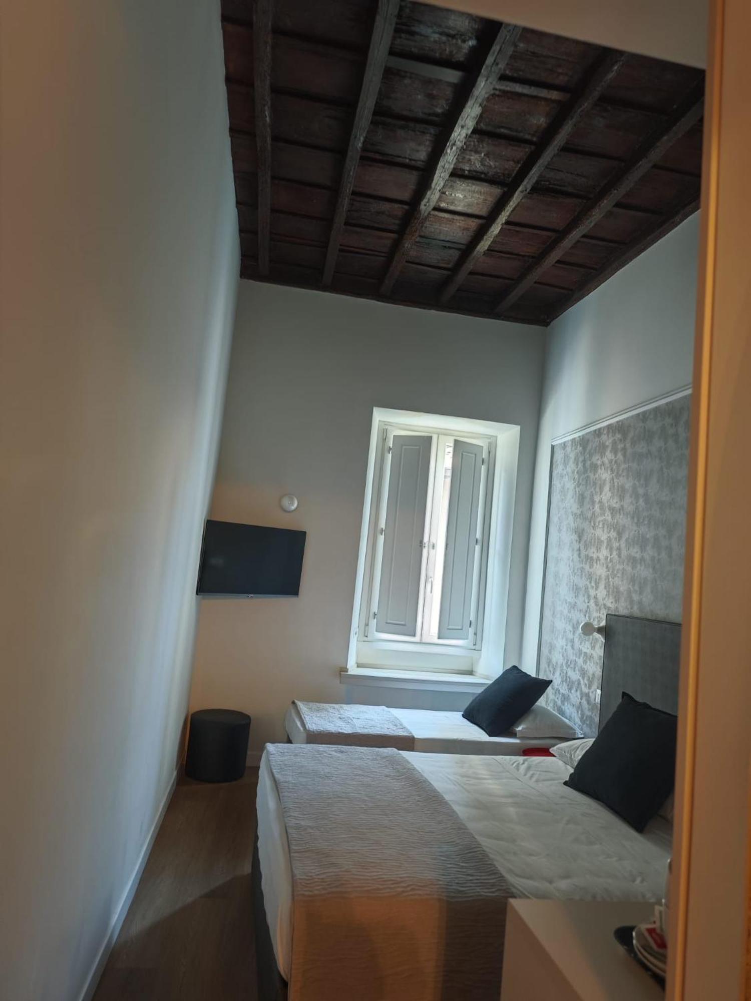Maison Romana Trastevere Suites Ngoại thất bức ảnh
